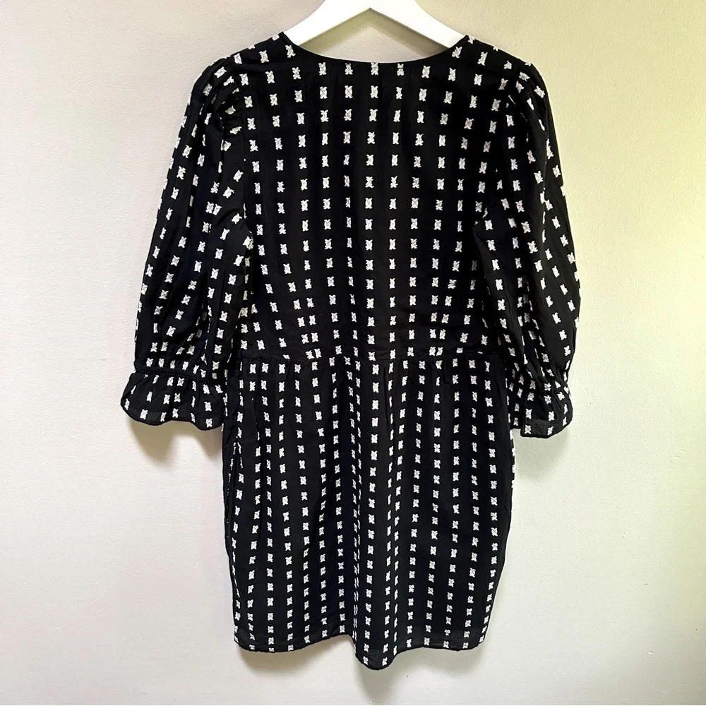 Garnet Hill ~new ~ Black Onyx Organic-Cotton Clip-Dot V-Neck Dress in size 4